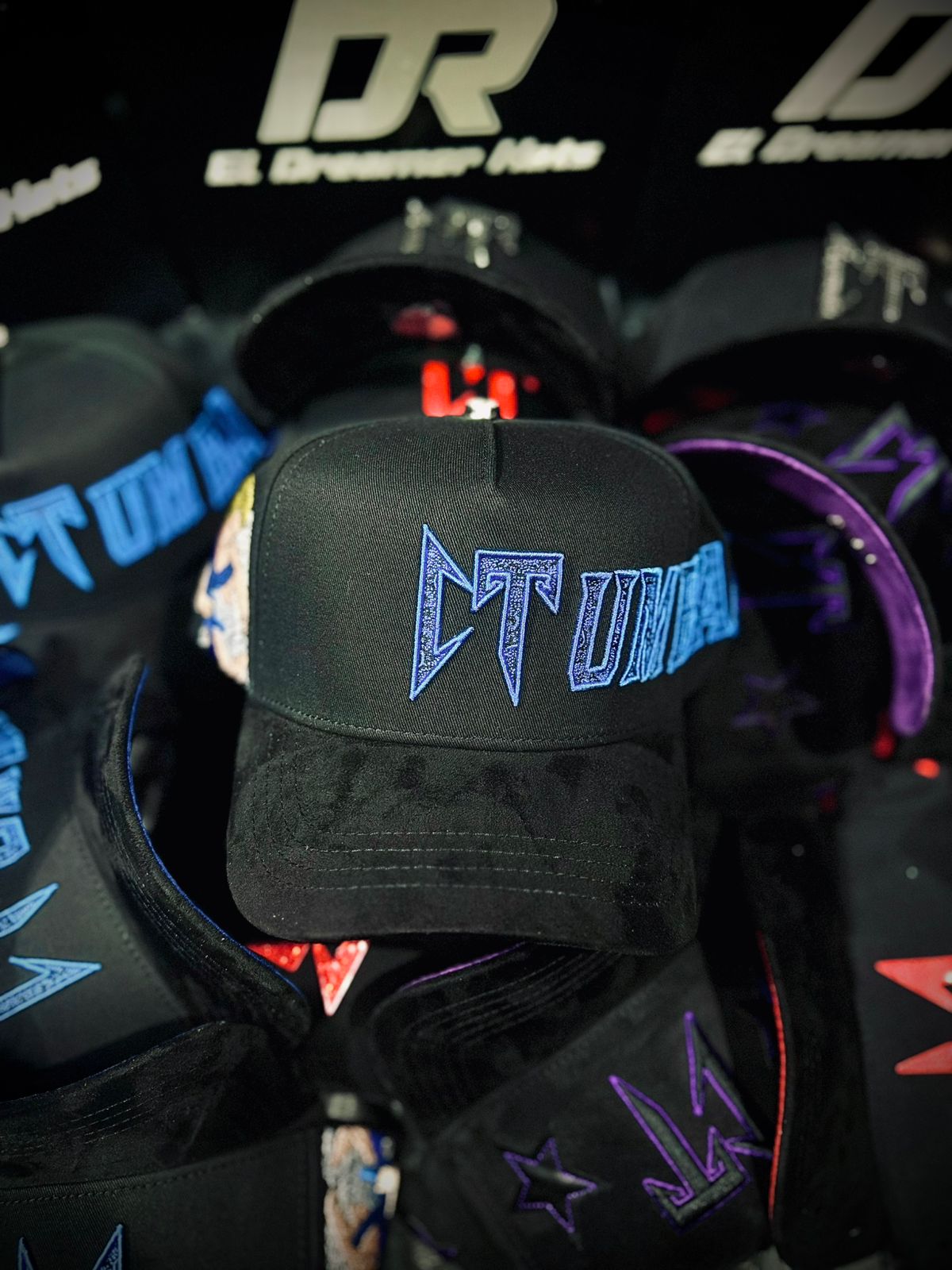 EL DREMAER HATS X CORRIDOS TUMBADOS CUERNO AZULADO