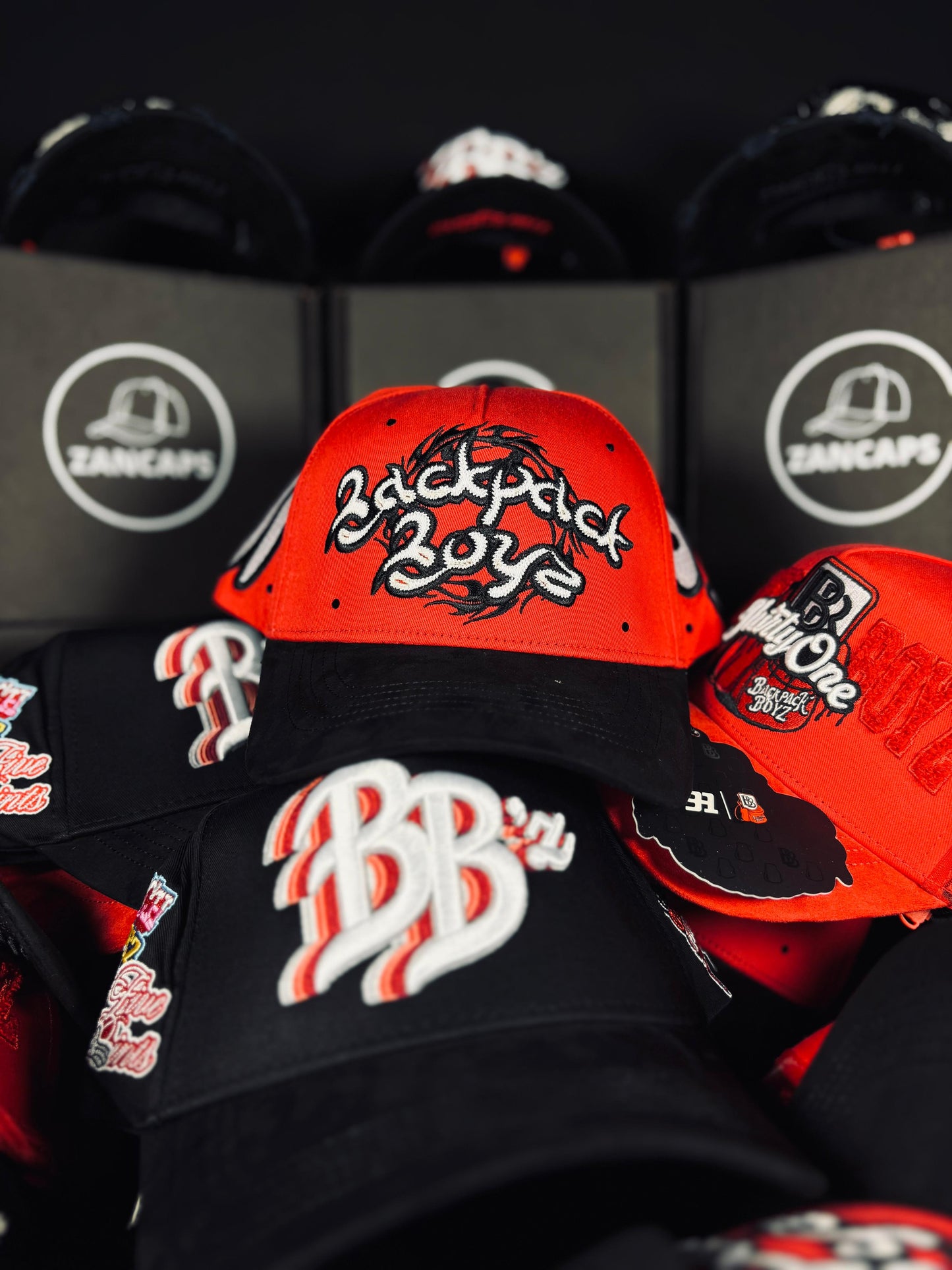 31 HATS BACKPACK BOYZ "RED"