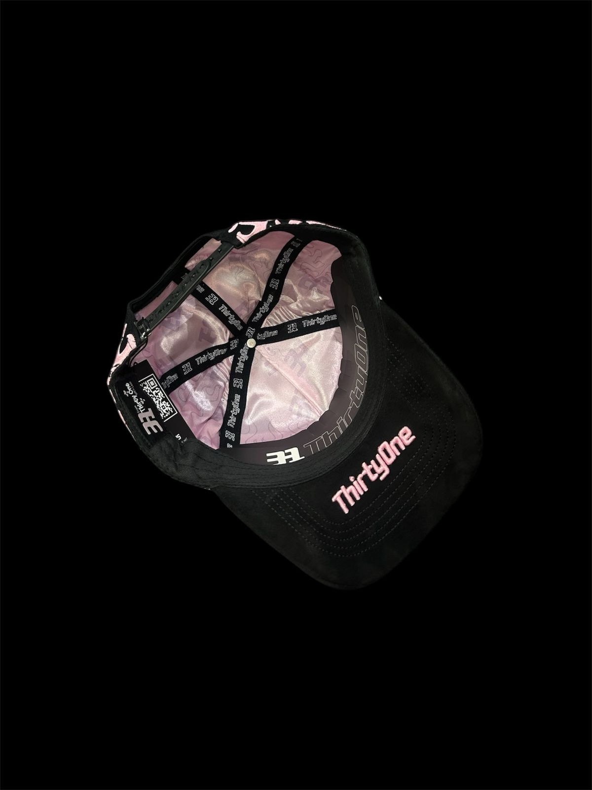 31 Hats NY Pearls in Love