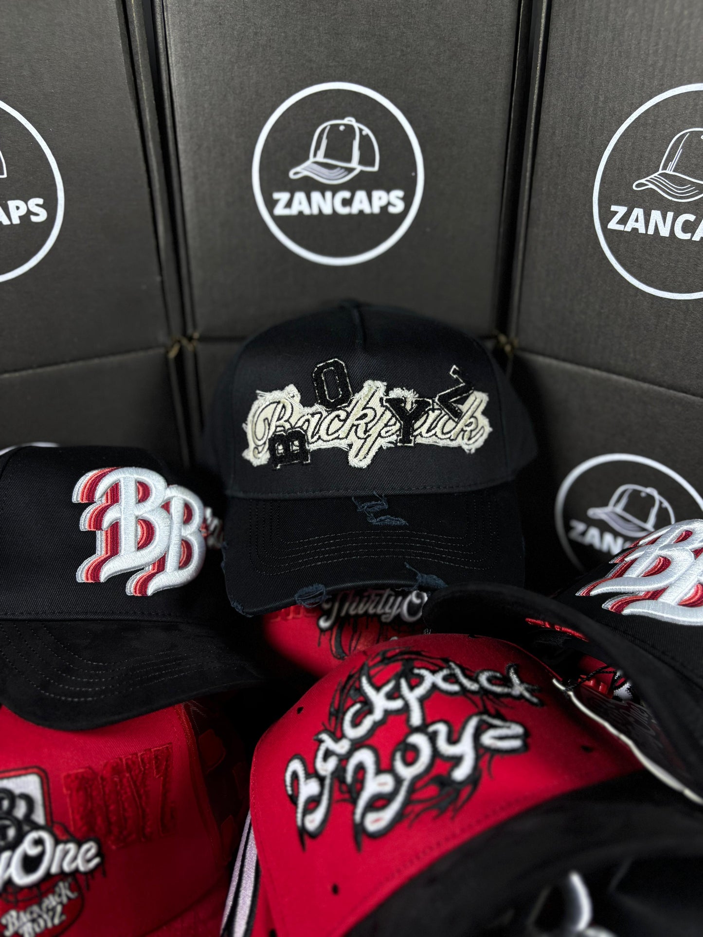 31 HATS BACKPACK BOYZ